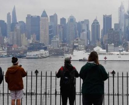 Nueva York multará a ciudadanos que no  respeten el distanciamiento social