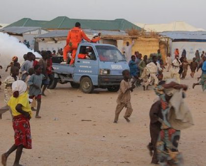 Fuerzas de seguridad en Nigeria matan a 18 personas por violar el confinamiento