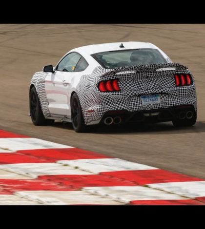 Mustang Mach 1: apunta a 525 hp y 450 lb-pie del Coyote V8