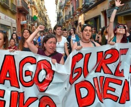 Dan nueva condena por abuso sexual a miembros de «La Manada» en España