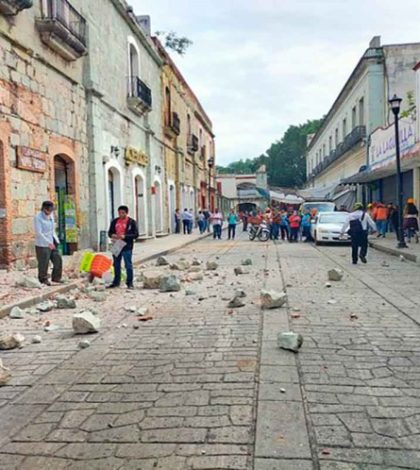 Suman dos muertos por el sismo de 7.5 en Oaxaca (video)