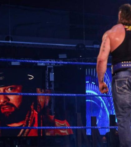 Wyatt regresa a SmackDown para advertir a Strowman