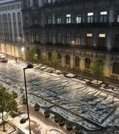 Granizo ‘pinta’ de blanco a la Ciudad de México