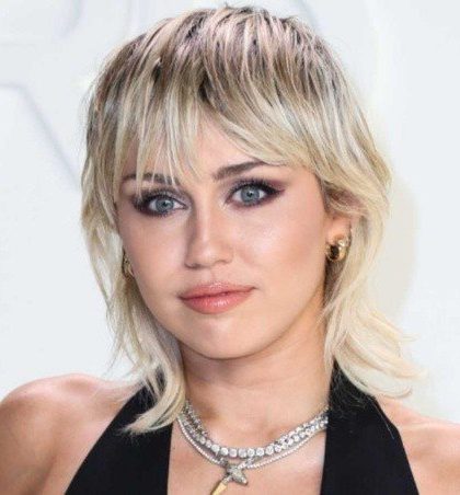 Miley Cyrus dice en Instagram: “al diablo el 4 de julio hasta que haya libertad”