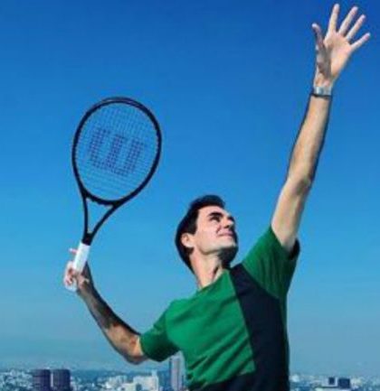 Roger Federer conoció a jóvenes italianas que jugaron tenis desde sus azoteas