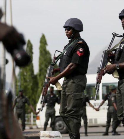 Ataque de policía nigeriana a  musulmanes deja dos muertos