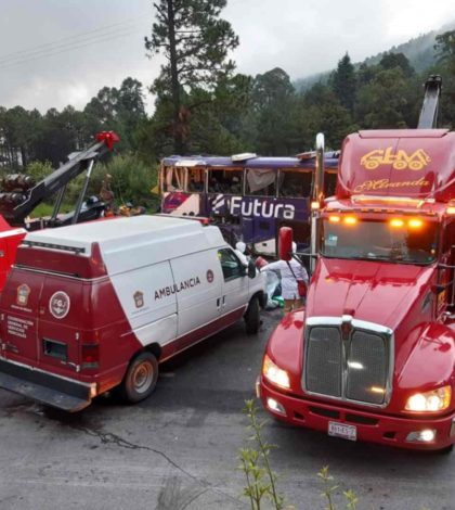 Sube a 15 los muertos en terrible accidente de la México-Toluca