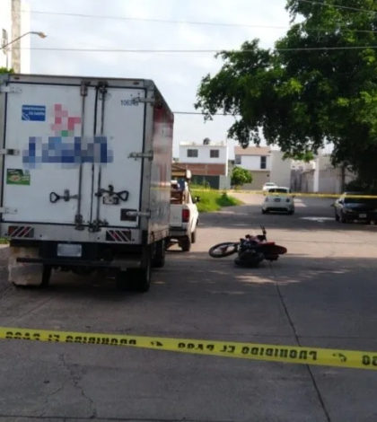 En flagrancia detienen a dos presuntos asaltantes motociclistas en Culiacán