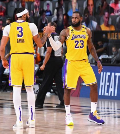 Lakers acarician las finales de la NBA