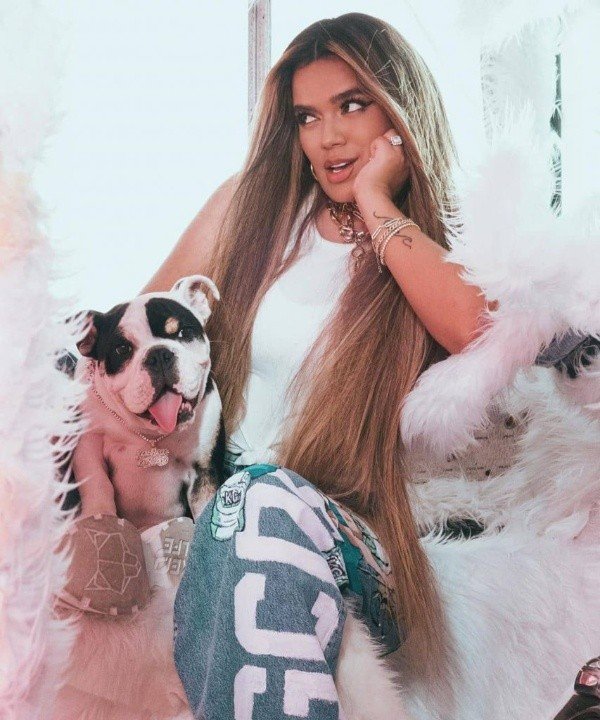 Karol G La Rompe En Youtube Y Spotify Con El Tema ‘ay Dios Mío El 2293