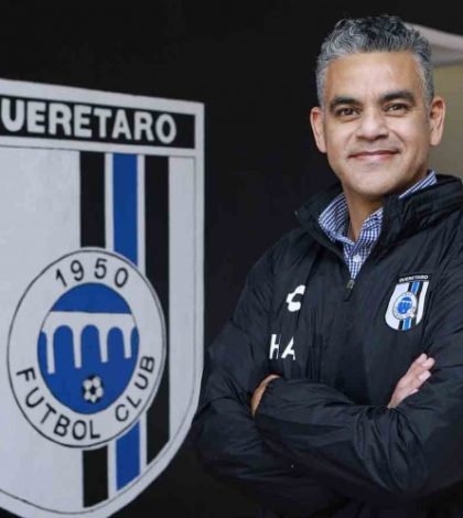 Gallos nombra a Héctor Altamirano como nuevo técnico