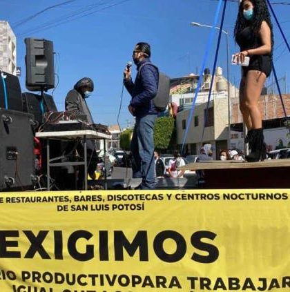 Antreros y empleados toman la avenida Himno Nacional; exigen se les deje trabajar