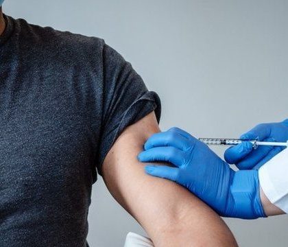 Pfizer asegura que su vacuna contra el coronavirus es eficaz en más de un 90%
