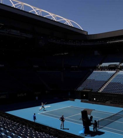 Aíslan a cientos de tenistas tras caso de covid en Australia
