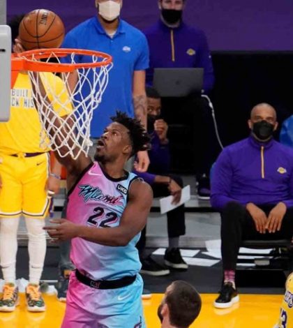 Heat se toma su revancha y funde a los Lakers