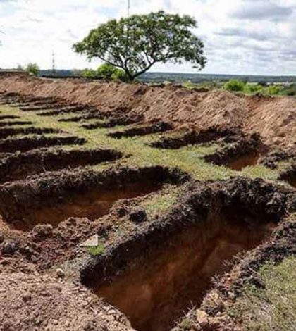 Crece demanda de fosas por muertes de Covid