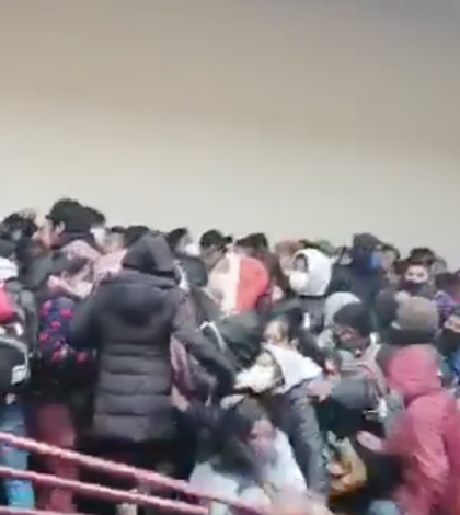 Mueren cinco estudiantes al caer de un cuarto piso en Bolivia (VIDEO)