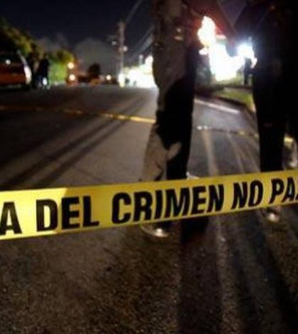 A puñaladas fue asesinado un sujeto en calles de Valle de Chalco