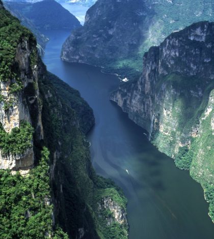 El Cañón del Sumidero  los mejores lugares para visitar en Chiapas