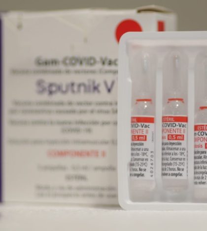 Vacuna Sputnik V es altamente eficaz contra cepa brasileña: estudio