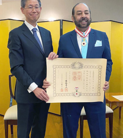 Teófilo Torres Corzo condecorado  por el gobierno de Japón