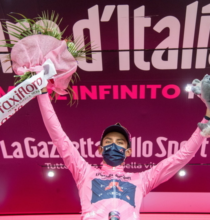 El colombiano Egan Bernal se corona campeón del Giro de Italia 2021