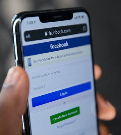 Facebook les recomienda a sus usuarios que lean los artículos antes de compartirlos