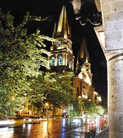 Disfruta de  Guadalajara en la noche