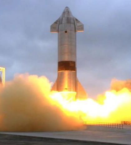 SpaceX aterriza con éxito el cohete Starship