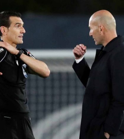 El árbitro hace su trabajo, dice Zidane