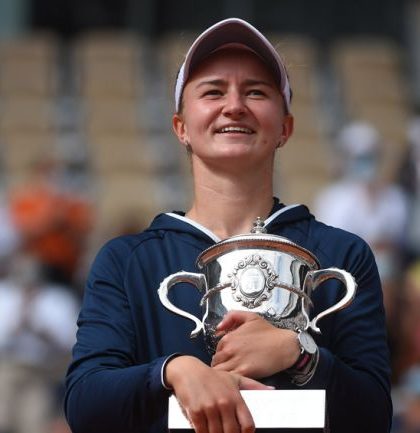 Krejcikova derrota a  Pavlyuchenkova y es nueva monarca del Grand Slam