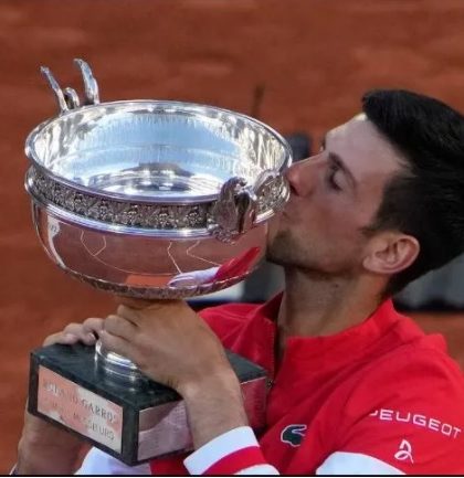 Djokovic se corona en Roland Garros; acecha a Federer y Nadal