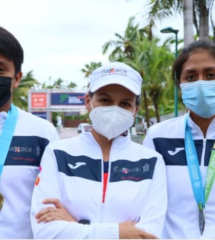 Triatletas de Oaxaca ganan oro y plata en Juegos Nacionales Conade