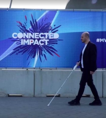 Así es el bastón inteligente para personas con discapacidad visual