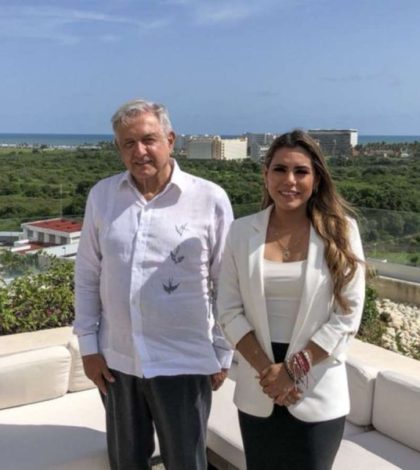 López Obrador se reúne con Evelyn Salgado en Guerrero