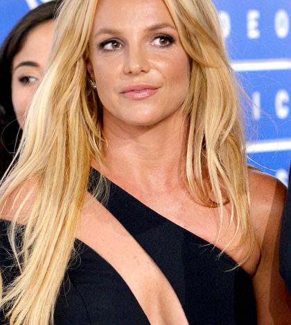 Britney Spears suplica al juez poner fin a la tutela de su padre