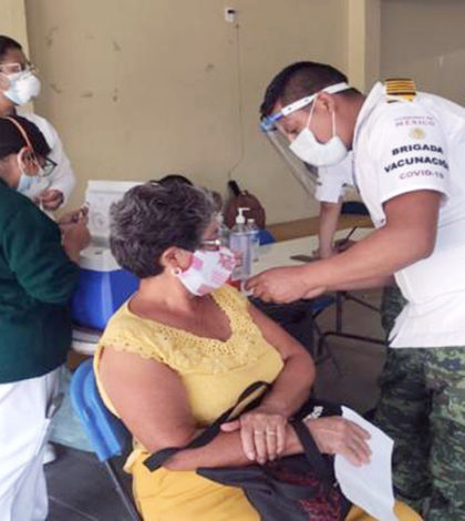 SLP cuenta con vacunas para cubrir al  total de la población: Gabino Morales