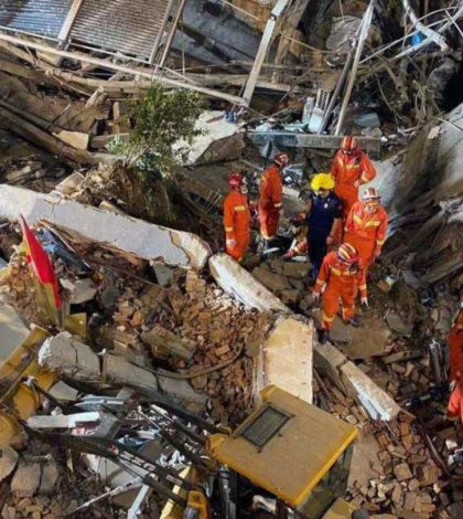 Derrumbe de hotel en China deja al menos un muerto y varios desaparecidos