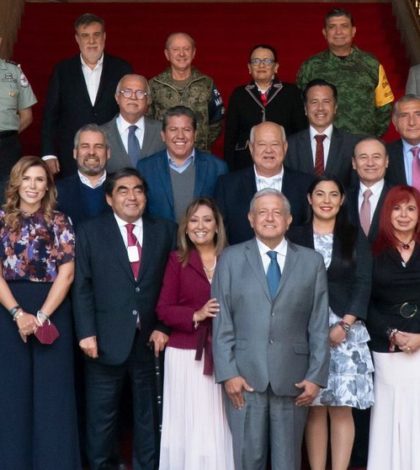 AMLO se reunió con gobernadores de Morena para tratar el tema de violencia e inseguridad